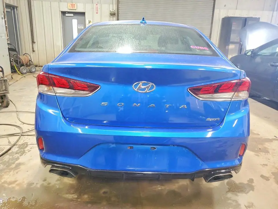 2018 HYUNDAI SONATA SPORT  