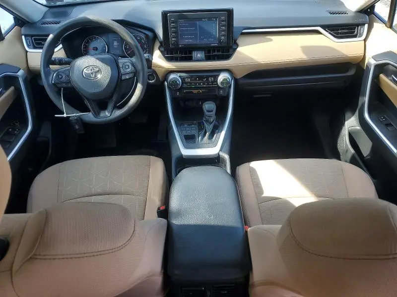 2021 TOYOTA RAV4 XLE  