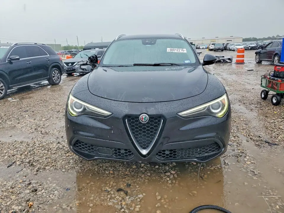 2018 ALFA ROMEO STELVIO   