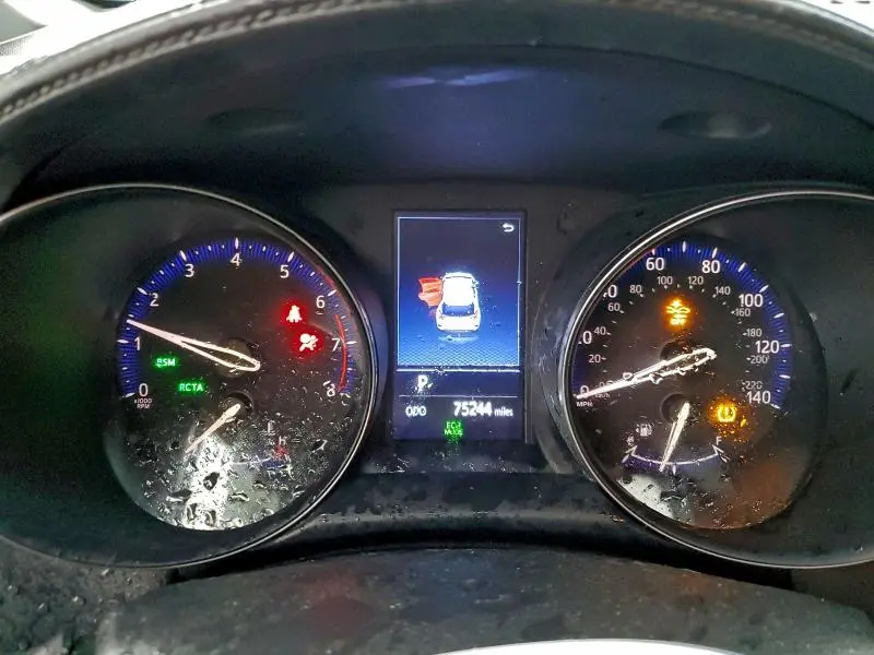 2019 TOYOTA C-HR XLE  