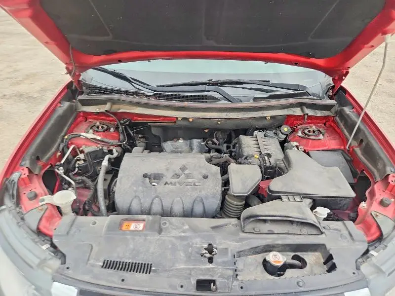 2016 MITSUBISHI OUTLANDER SE  