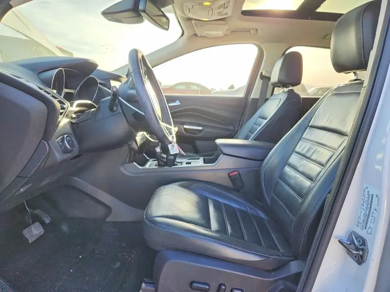 2017 FORD ESCAPE TITANIUM  