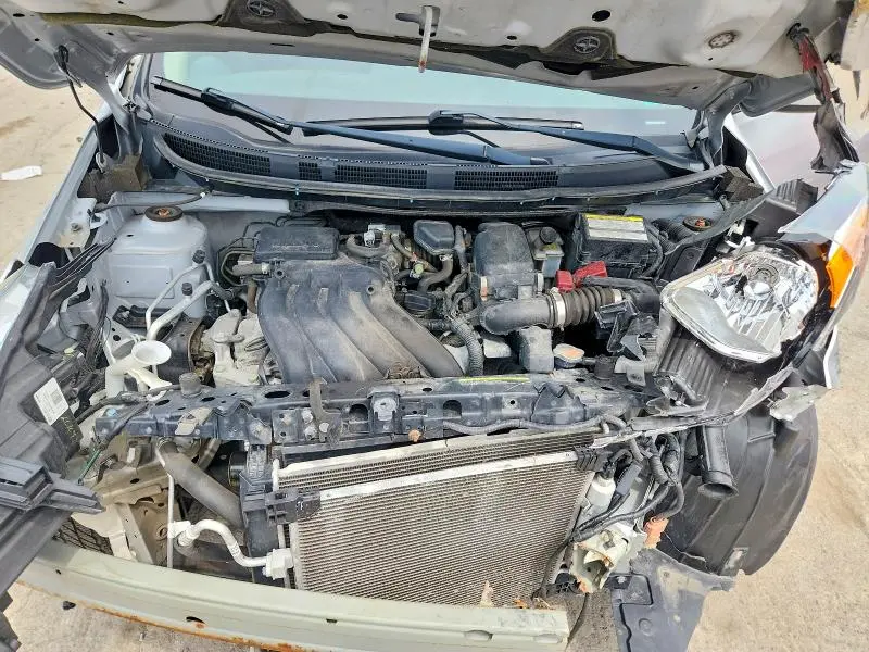 2019 NISSAN VERSA SV  