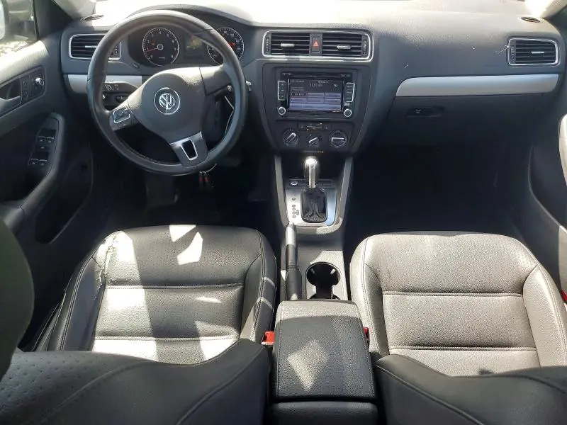 2014 VOLKSWAGEN JETTA SE  