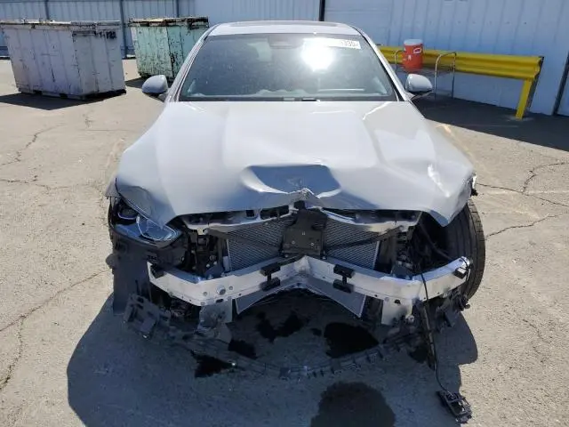 2025 MERCEDES-BENZ C 300  