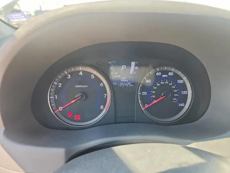 2012 HYUNDAI ACCENT GLS  