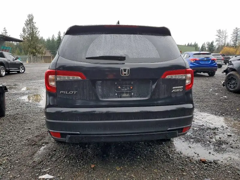 2021 HONDA PILOT SE  