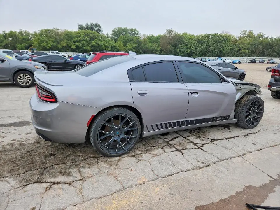 2016 DODGE CHARGER SXT  