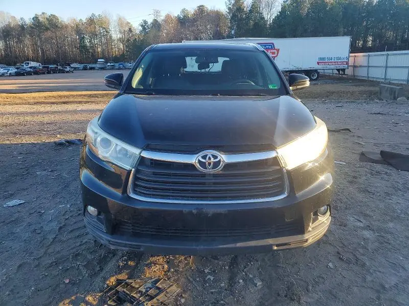 2016 TOYOTA HIGHLANDER XLE  