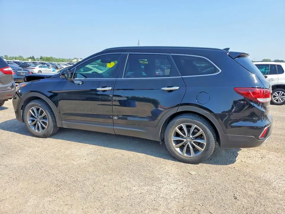 2018 HYUNDAI SANTA FE SE  