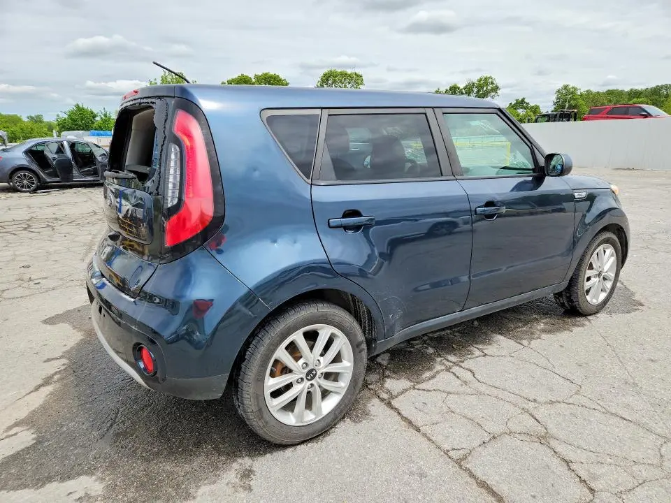 2017 KIA SOUL +  