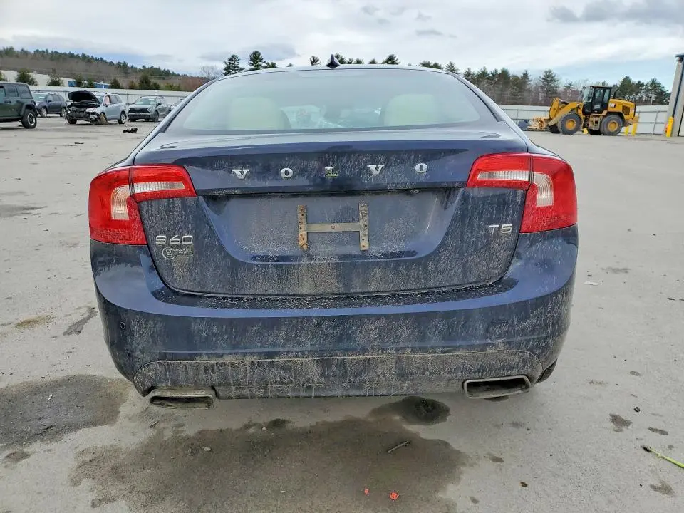 2016 VOLVO S60 PREMIER  