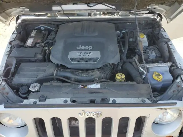 2012 JEEP WRANGLER UNLIMITED SAHARA  