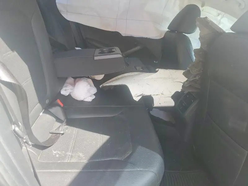 2016 VOLKSWAGEN PASSAT SE  