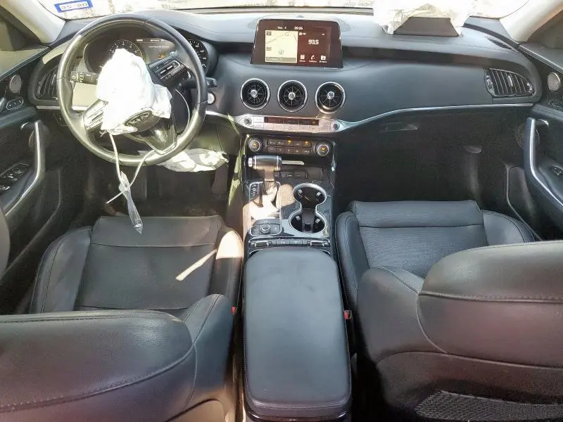 2018 KIA STINGER PREMIUM  