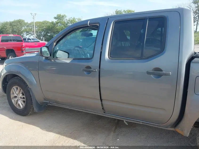 2016 NISSAN FRONTIER SV