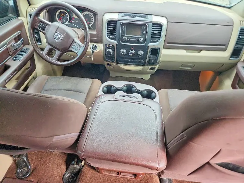 2014 RAM 1500 SLT  
