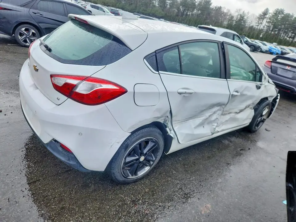 2017 CHEVROLET CRUZE LT  