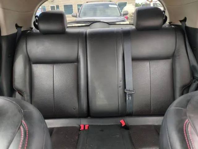 2011 NISSAN JUKE S  