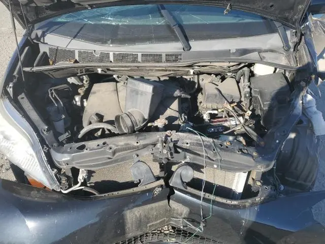 2017 TOYOTA SIENNA LE  