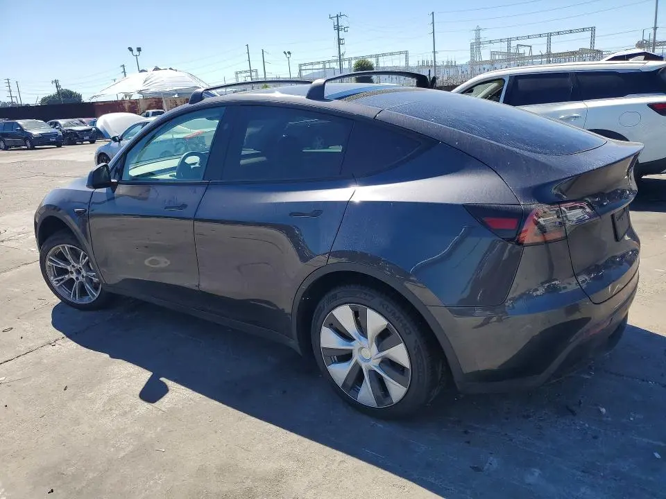 2024 TESLA MODEL Y   