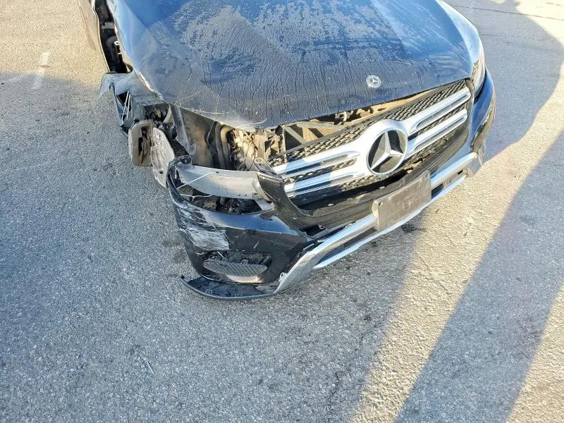 2018 MERCEDES-BENZ GLC 300  