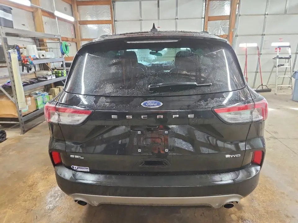 2022 FORD ESCAPE SEL  