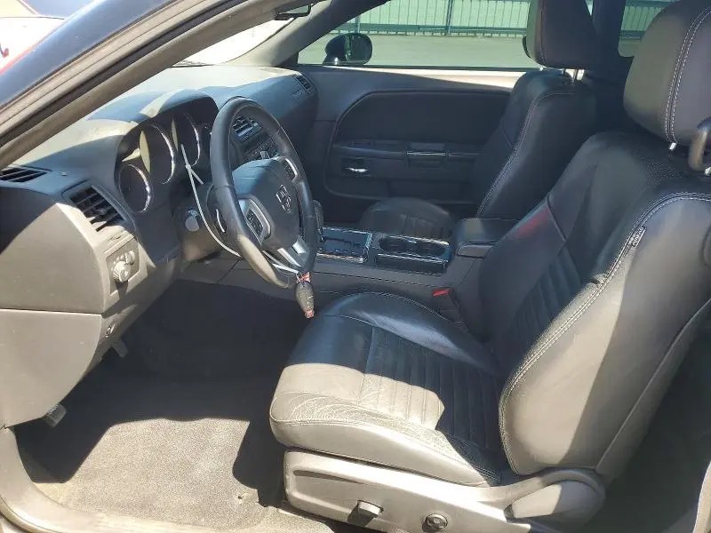 2014 DODGE CHALLENGER SXT  