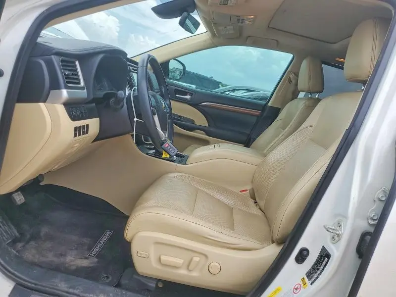 2017 TOYOTA HIGHLANDER LIMITED  