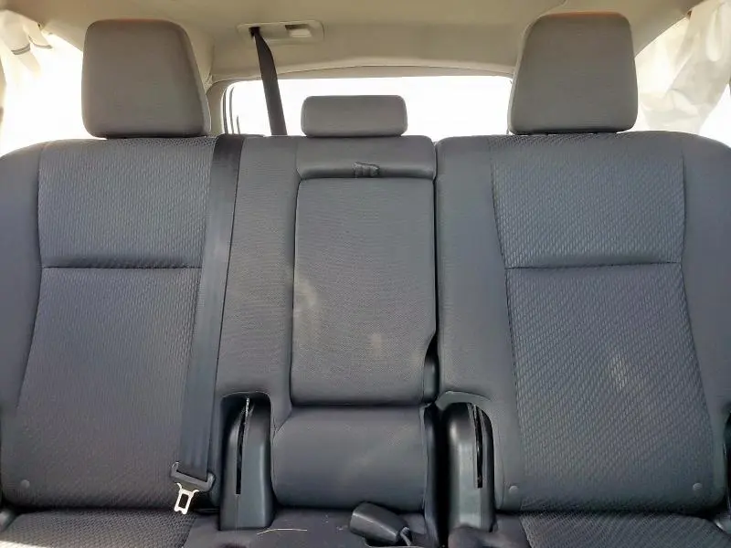 2015 TOYOTA HIGHLANDER LE  