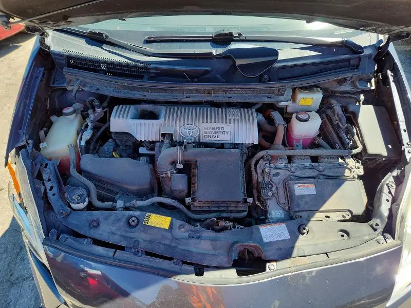 2015 TOYOTA PRIUS THREE  