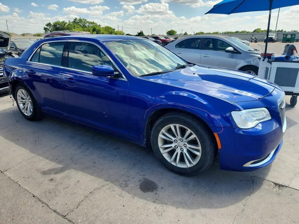 2019 CHRYSLER 300 TOURING  