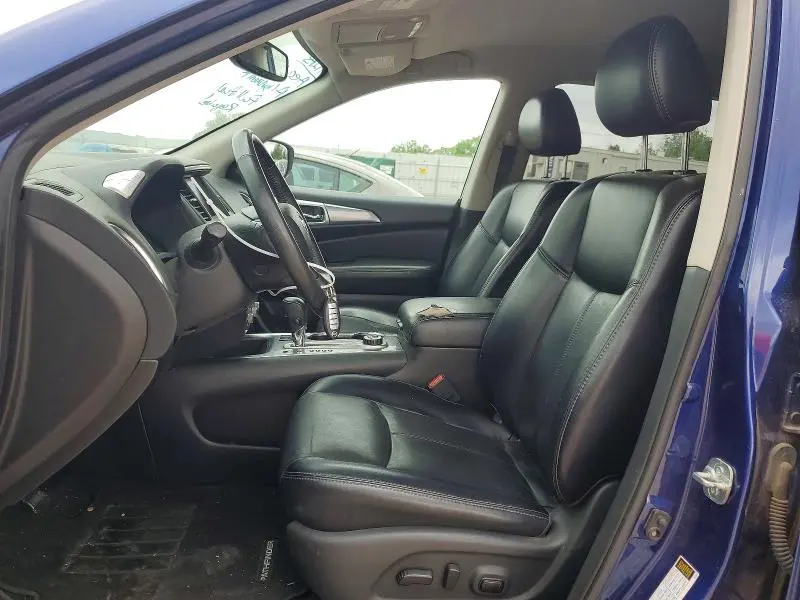 2019 NISSAN PATHFINDER SL  