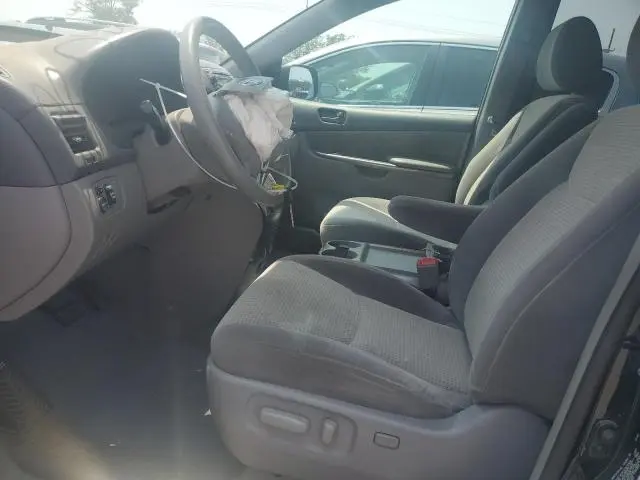 2010 TOYOTA SIENNA CE  
