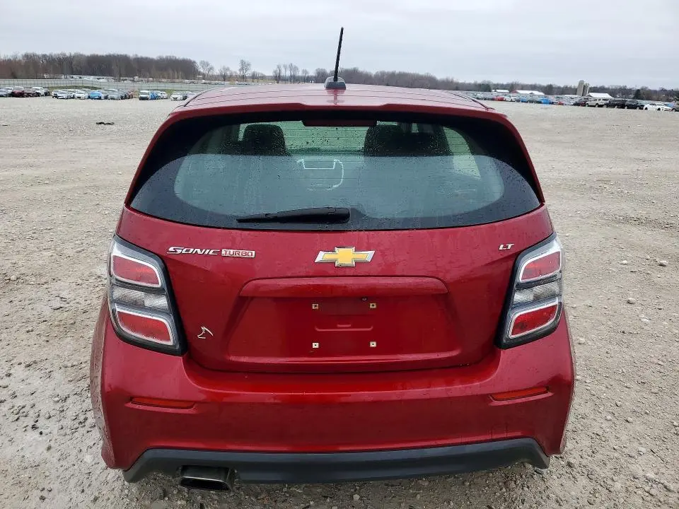 2017 CHEVROLET SONIC LT  