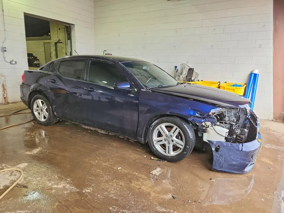 2012 DODGE AVENGER SXT  