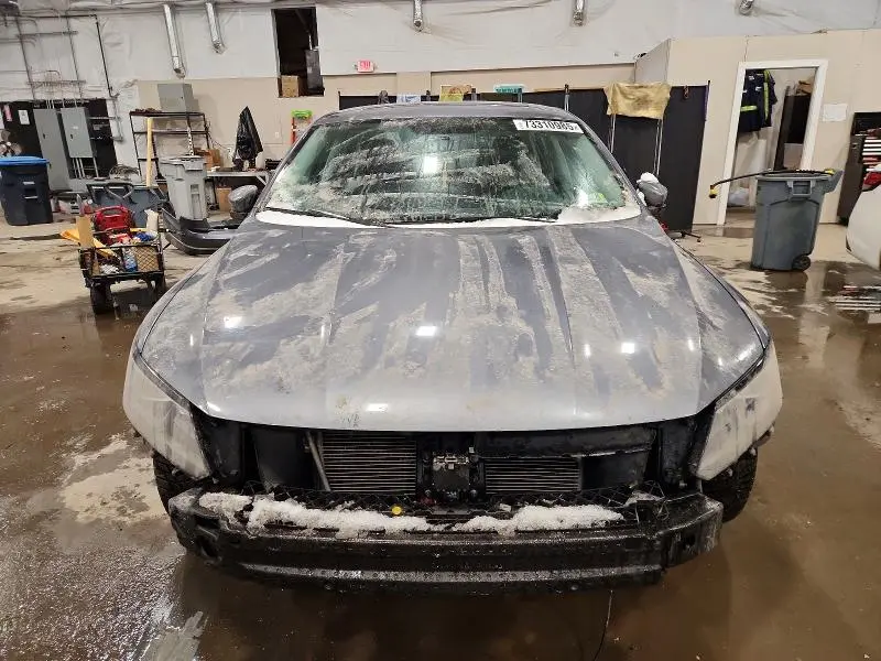 2016 VOLKSWAGEN PASSAT SE  