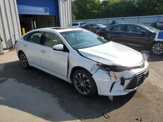 2016 TOYOTA AVALON XLE  