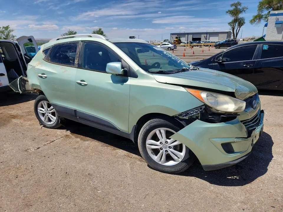 2011 HYUNDAI TUCSON GLS  