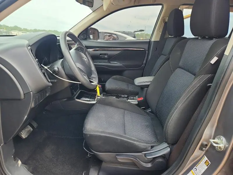 2019 MITSUBISHI OUTLANDER ES  