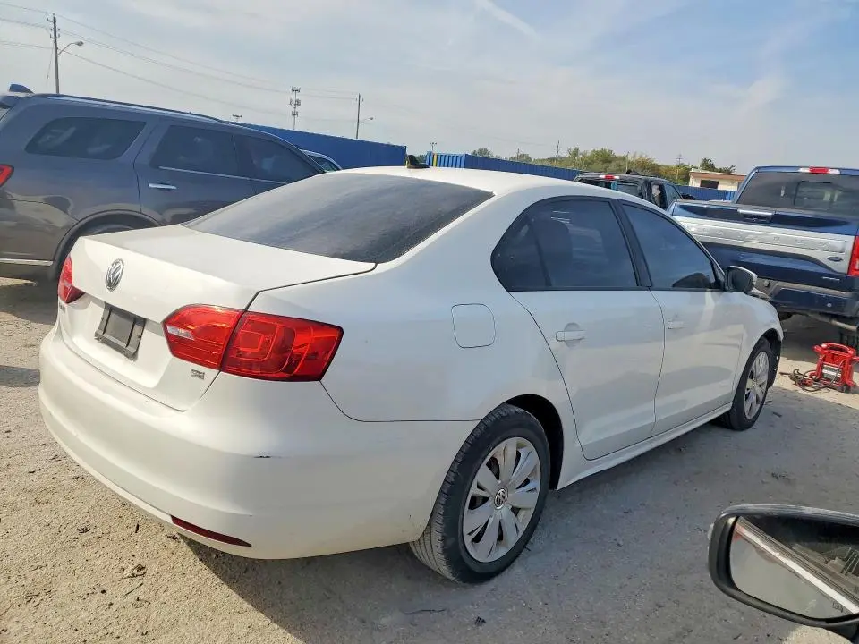 2014 VOLKSWAGEN JETTA SE  