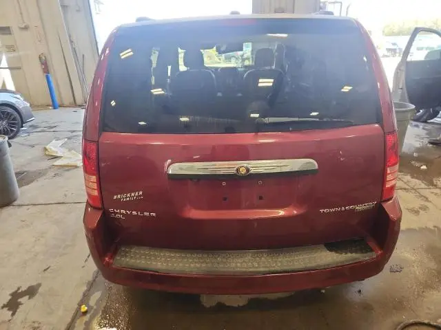 2010 CHRYSLER TOWN & COUNTRY TOURING PLUS  