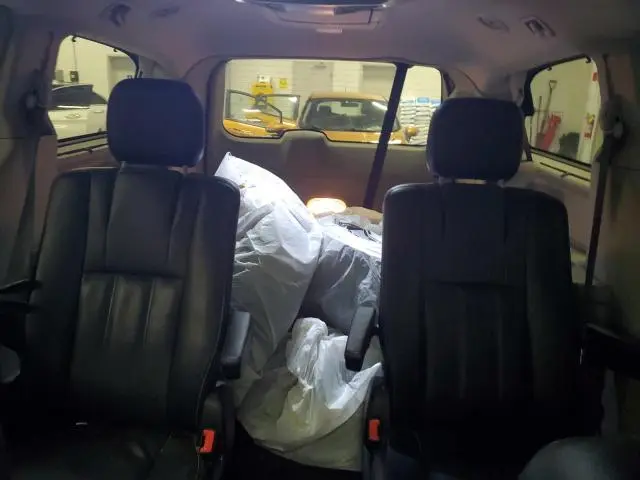 2016 CHRYSLER TOWN & COUNTRY TOURING L  