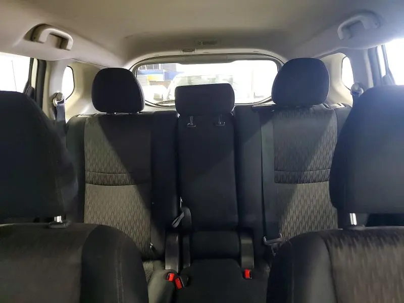2017 NISSAN ROGUE S  