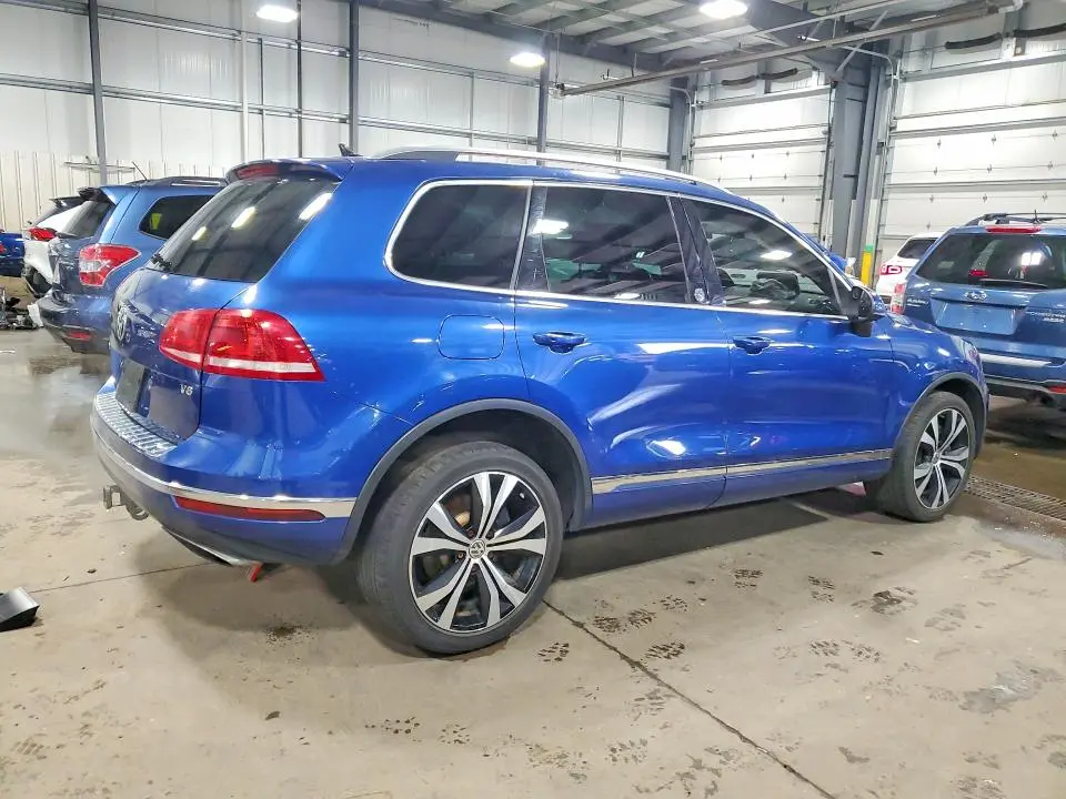 2017 VOLKSWAGEN TOUAREG WOLFSBURG  