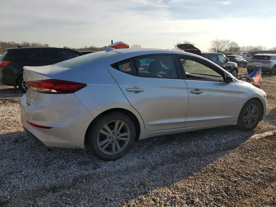2017 HYUNDAI ELANTRA SEL  