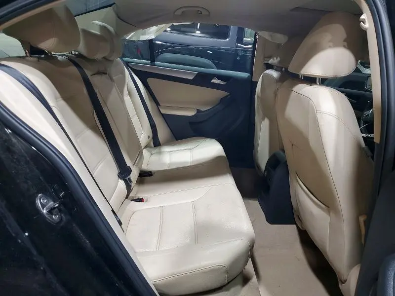 2014 VOLKSWAGEN JETTA SE  