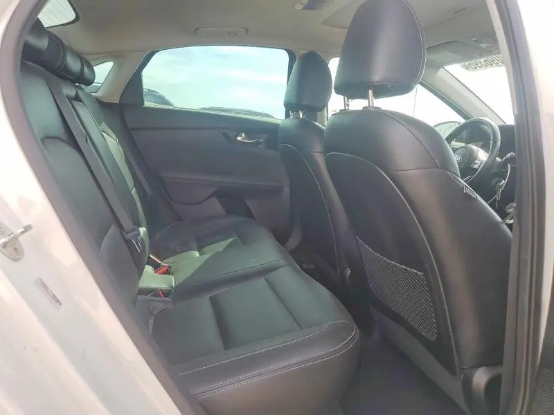 2019 KIA FORTE S  