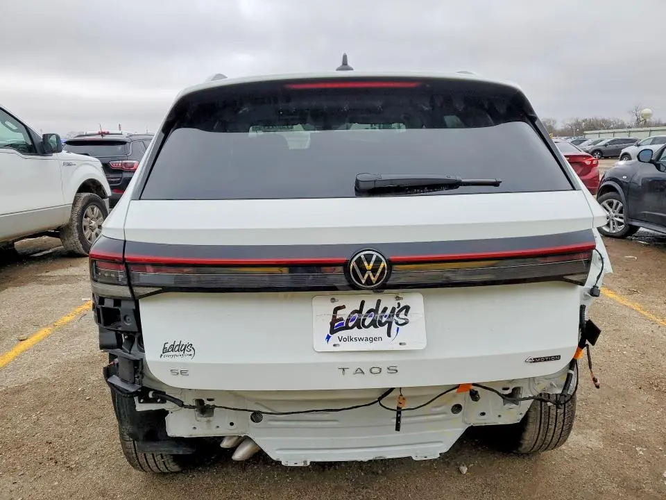 2025 VOLKSWAGEN TAOS SE  