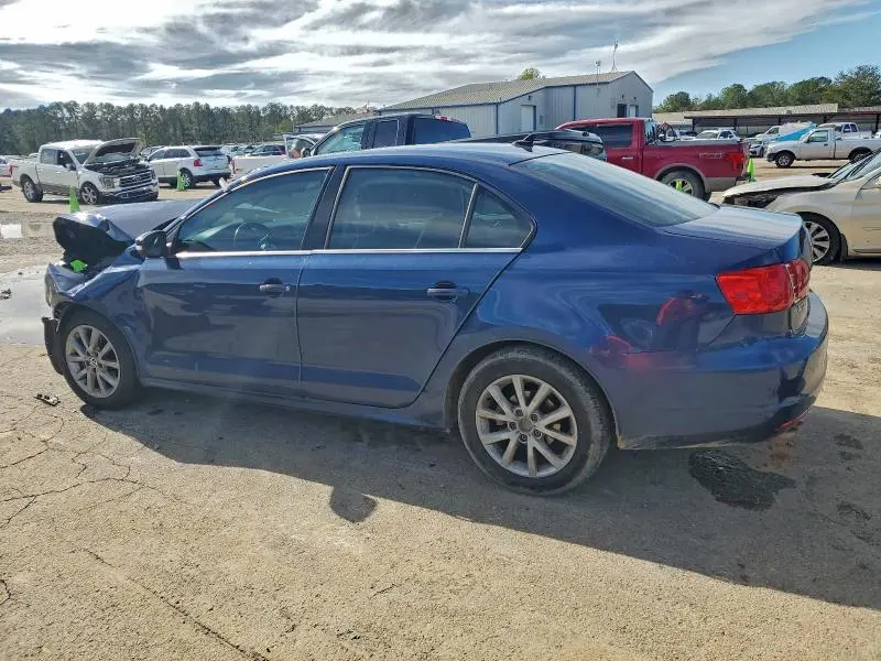 2013 VOLKSWAGEN JETTA SE  
